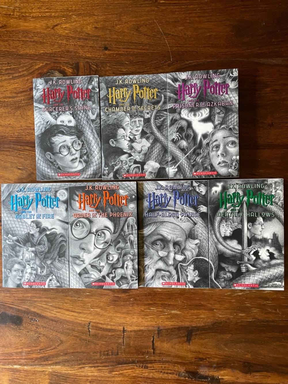 7 Harry Potter Complete Books Set of Seven Scholastic Black White Covers - Picture 15 of 16